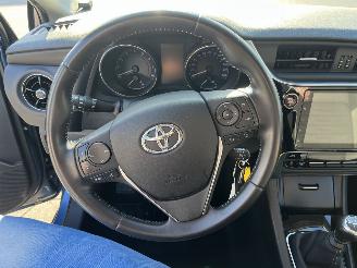 Toyota Auris Touring Sports 1.2T Dynamic picture 19