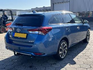 Toyota Auris Touring Sports 1.2T Dynamic picture 3