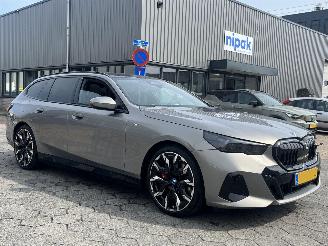 skadebil auto BMW i5 Touring M 40 84 kWh 340 PK 2024/6