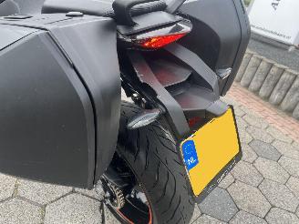 KTM 1290 Super Duke R GT ABS picture 16