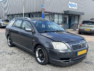 Toyota Avensis Wagon 2.0 VVTi Linea Sol picture 3