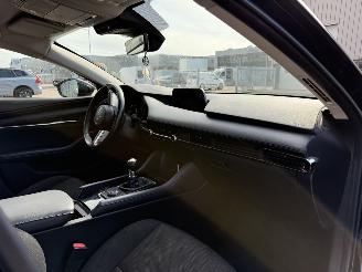 Mazda 3 2.0 e-SkyActiv-G M Hybrid 122 Comfort picture 14