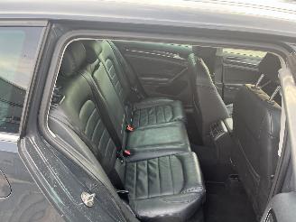 Volkswagen Golf Variant 2.0 TDI Highline Business R picture 11