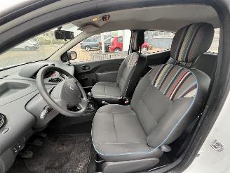 Renault Twingo 1.2 16V Acces picture 14