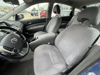 Toyota Prius 1.5 VVT-i picture 13
