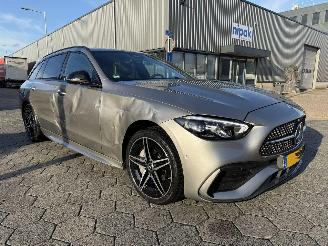 uszkodzony samochody osobowe Mercedes C-klasse Estate 300 e AMG Line 2024/5