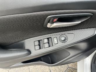 Mazda 2 1.5 Skyactiv-G Style Selected picture 18