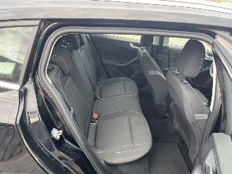 Ford Focus Wagon 1.0 EcoBoost Trend Edition Business picture 10