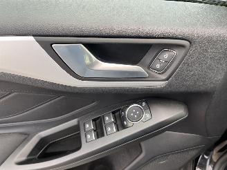 Ford Focus Wagon 1.0 EcoBoost Trend Edition Business picture 14