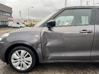 Suzuki Swift 1.2 Select Smart Hybrid picture 8