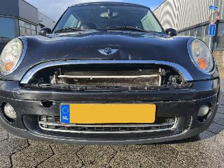 Mini Cooper 1.6 Cooper picture 10