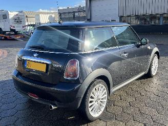 Mini Cooper 1.6 Cooper picture 4