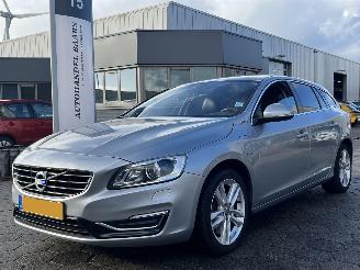  Volvo V-60 2.4 D6 AWD Plug-In Hybrid Summum 2013/1