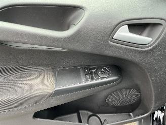 Ford Transit Courier Van 1.5 TDCI Trend Duratorq S&S picture 16