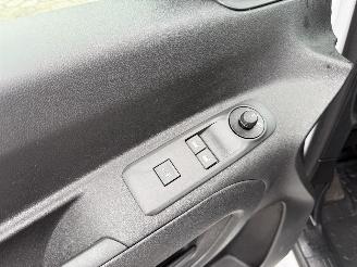 Peugeot Partner 1.5 BlueHDi 100 S&S L1 picture 11