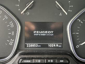 Peugeot Expert 231S 2.0 BlueHDI 120 Premium Pack picture 18
