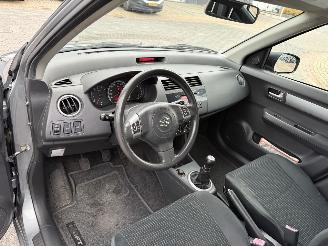 Suzuki Swift 1.5 Exclusive picture 16