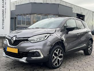Vaurioauto  passenger cars Renault Captur 0.9 TCe Edition One 2017/11