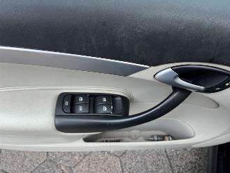 Saab 9-3 Sport Sedan 1.9 TTiD Vector picture 14