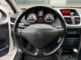 Peugeot 207 SW 1.6 VTi XS picture 16