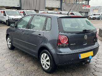 Volkswagen Polo 1.4-16V Optive picture 6