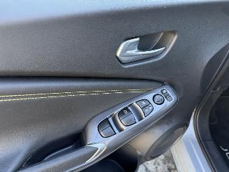 Nissan Juke 1.0 DIG-T Kiiro picture 10