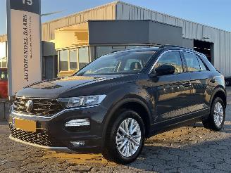 Schadeauto Volkswagen T-Roc 1.0 TSI Style 2002/1