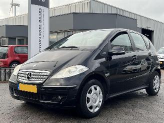 uszkodzony samochody osobowe Mercedes A-klasse 150 BlueEFFICIENCY Business Class 2009/4