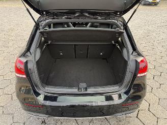 Mercedes A-klasse A-klasse 180 Premium Plus picture 13