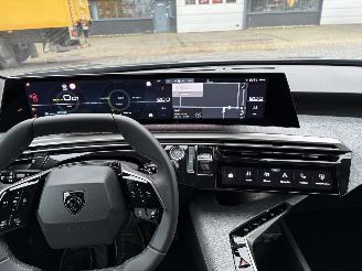 Peugeot e-3008 NIEUW!  Allure Avantage 210 73 kWh 267km picture 16