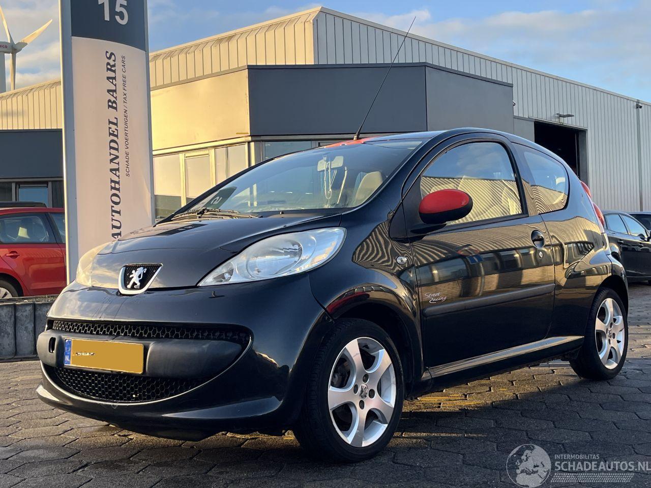 Peugeot 107 1.0-12V XR