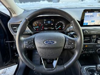 Ford Focus Wagon 1.0 EcoBoost Trend Edition Business picture 18