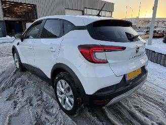 Renault Captur 1.6 E-Tech Hybrid 145 Zen picture 6