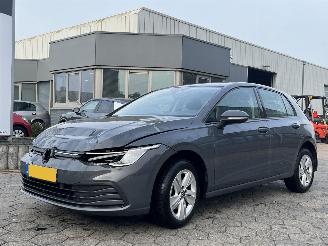 Damaged car Volkswagen Golf 1.0 eTSI Life Business 2021/9