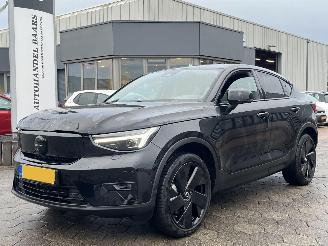 Damaged car Volvo EC40 Twin Motor 325 KW Performance Ultra Black Edition 82 kWh 2025/8