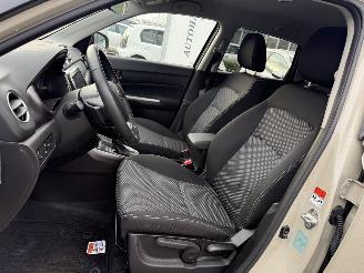 Suzuki Vitara 1.5 Hybrid Select picture 11