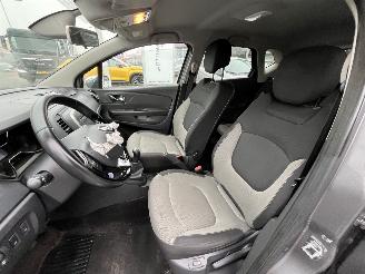 Renault Captur 0.9 TCe Dynamique picture 13