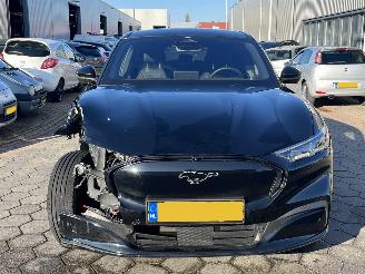 Ford Mustang MACH-E Extended Premium AWD 98 kWh picture 2