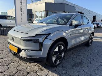 skadebil auto Volvo EX30 Single Motor Extended Range Core 69 kWh 2024/4