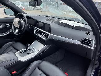 BMW 3-serie 330e High Executive picture 13