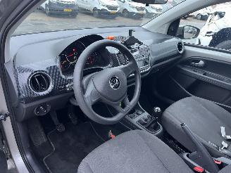 Volkswagen Up! 1.0 picture 8