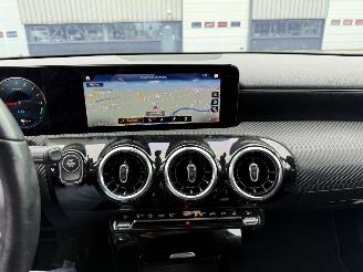 Mercedes A-klasse 250 e Premium Automaat picture 17