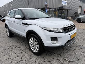 Vaurioauto  passenger cars Land Rover Range Rover Evoque 2.2 eD4 2WD Pure Business Edition 2015/3