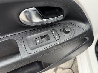 Volkswagen Up! 1.0 high up! BlueMotion picture 15