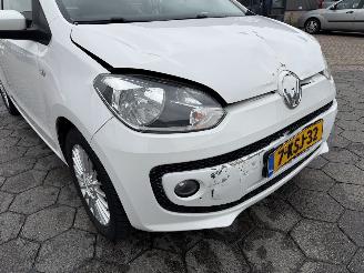 Volkswagen Up! 1.0 high up! BlueMotion picture 22