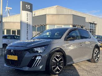 skadebil auto Peugeot 208 1.2 Hybrid 145 e-DCS6 GT 2025/3