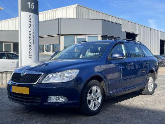 krockskadad bil auto Skoda Octavia Combi 1.2 TSI Ambition Business Line 2011/5