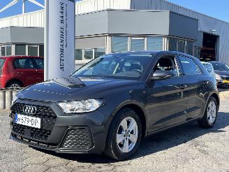 uszkodzony samochody osobowe Audi A1 Sportback 25 TFSI Pro Line 2020/1