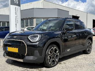 Schadeauto Mini Aceman E Favoured M 42.5 kWh 2025/9