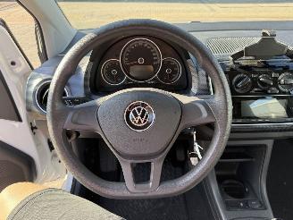 Volkswagen Up! 1.0 picture 15